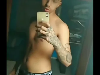 NOVINHO DOTADO DO t.